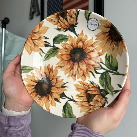 Sunflower Plates Made in Portugal set of 5 - Picture 5 of 5